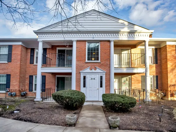 510 Shorely Dr APT 201, Barrington, IL 60010