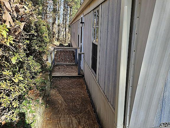 2nd image of 51 Woodpecker Walk