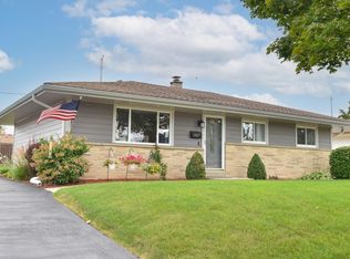 1427 W Denis Ave, Milwaukee, WI 53221