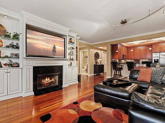 3rd image of 530 N Lake Shore Dr APT 2208