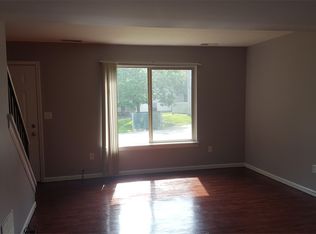 1905 Nancy Ct APT 4, Champaign, IL