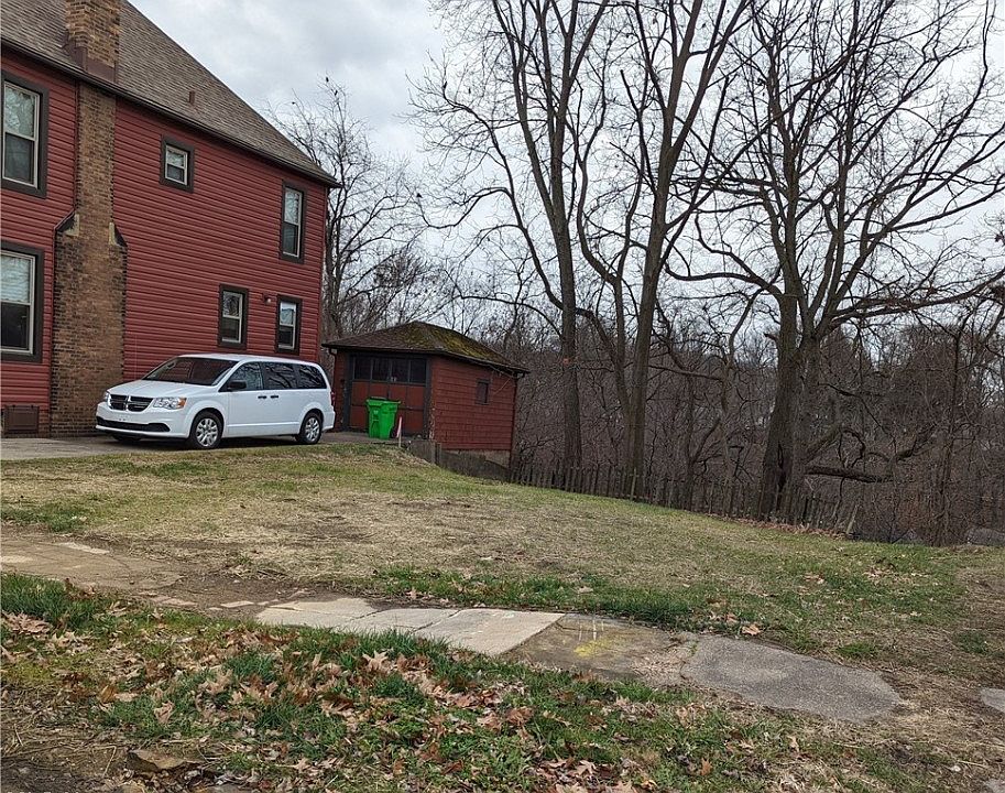 1st image of 809 Wellman Ave SE
