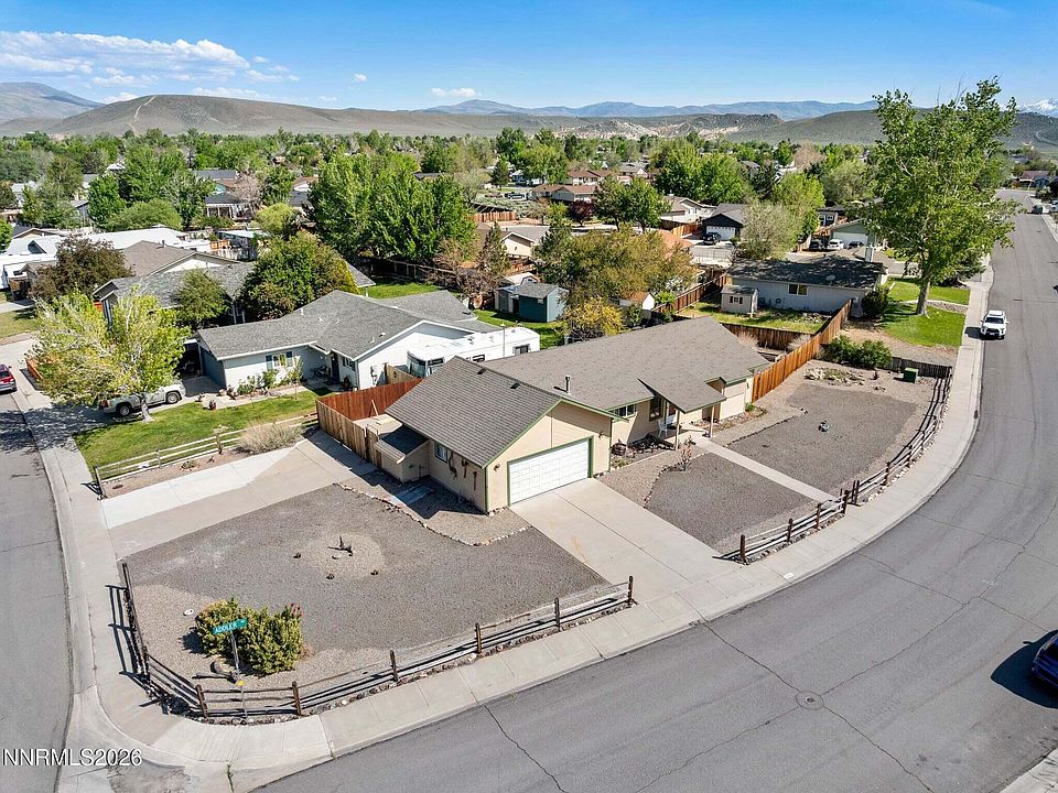 1st image of 725 Addler Rd