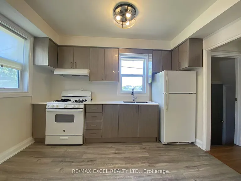 443 Vaughan Rd — Photo 18