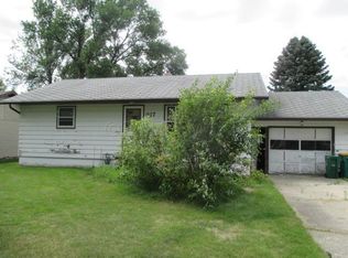 917 5th St S, Wahpeton, ND 58075