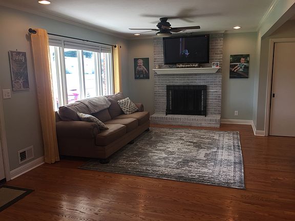5th image of 2819 Parklawn Dr