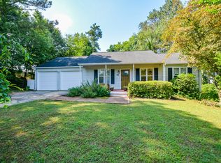 138 Apple Valley Dr, Woodstock, GA 30188