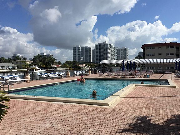 4th image of 2049 S Ocean Dr #822