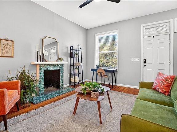 3rd image of 3932 Shaw Blvd