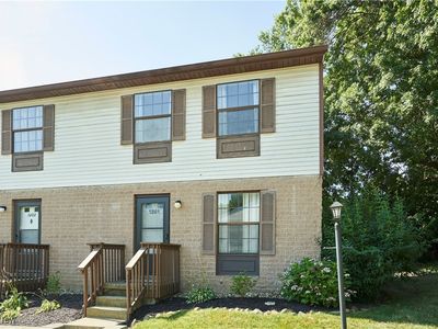 1251 E Bailey Rd, Cuyahoga Falls, OH, 44221