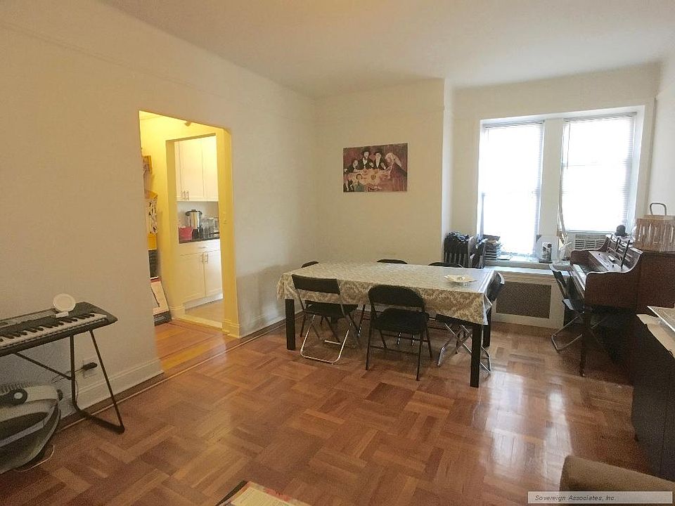 1st image of 121 Bennett Ave APT 25A