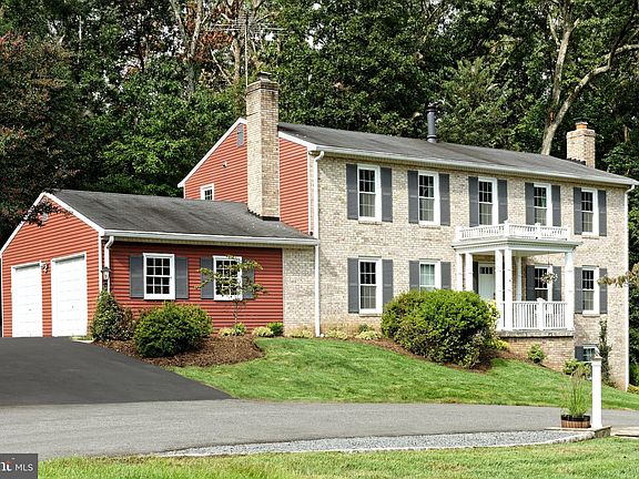 2nd image of 11319 Hunt Farm Ln