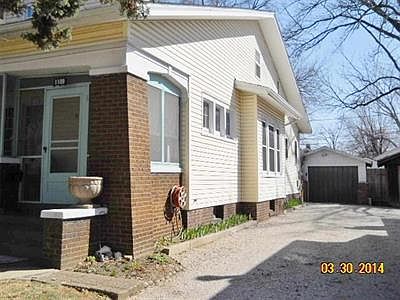 3rd image of 1109 Ravenswood Dr