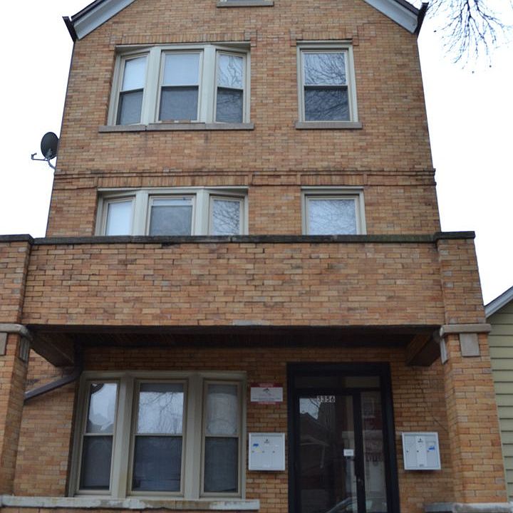 1st image of 3356 S Emerald Ave #3F