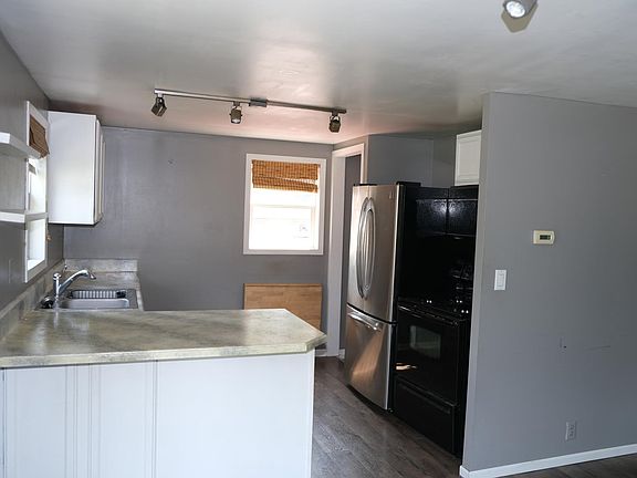 2nd image of 402 S Griffin St