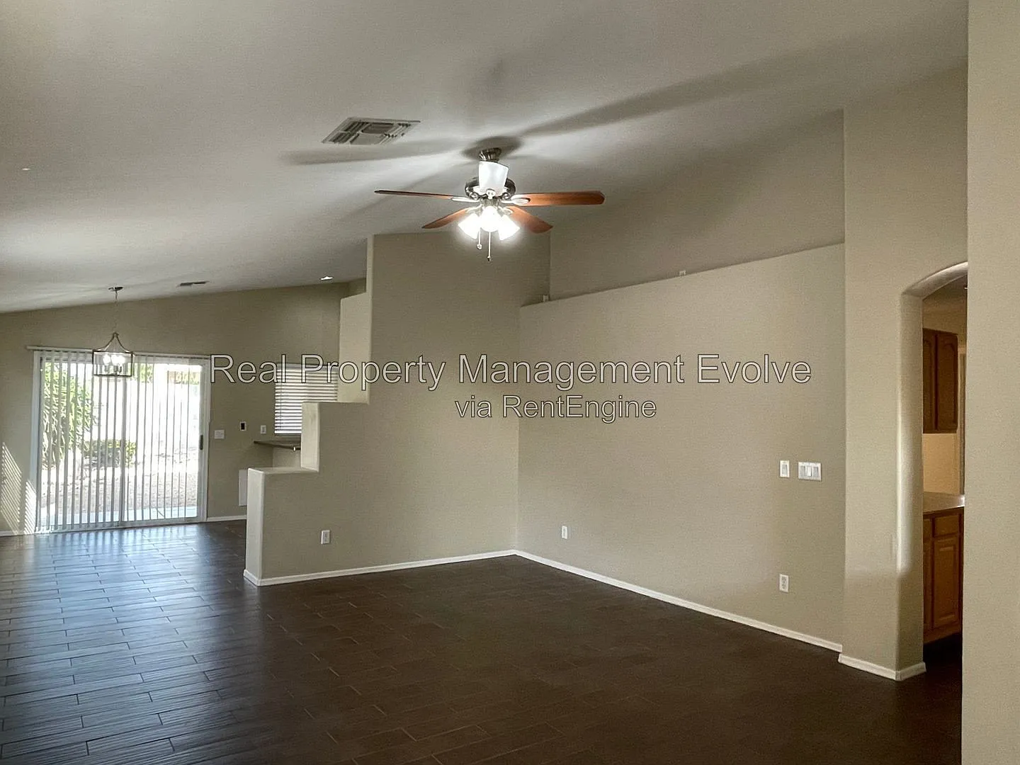 3 bed, 2.0 bath, 1520 sqft, $1,995 — Photo 2