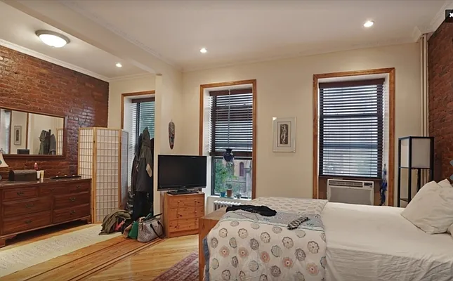 Rented by A P Realty Group NY LTD | media 24