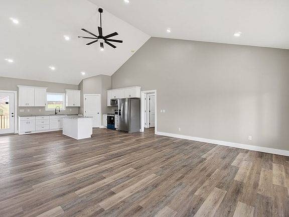 5th image of 424 Harleys Ridge Rd