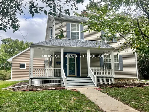 501 SE Miller St Photo 1