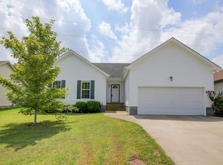 404 Zurich Ct, Clarksville, TN 37040