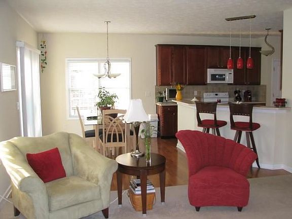 3rd image of 7886 Park Meadows Ct
