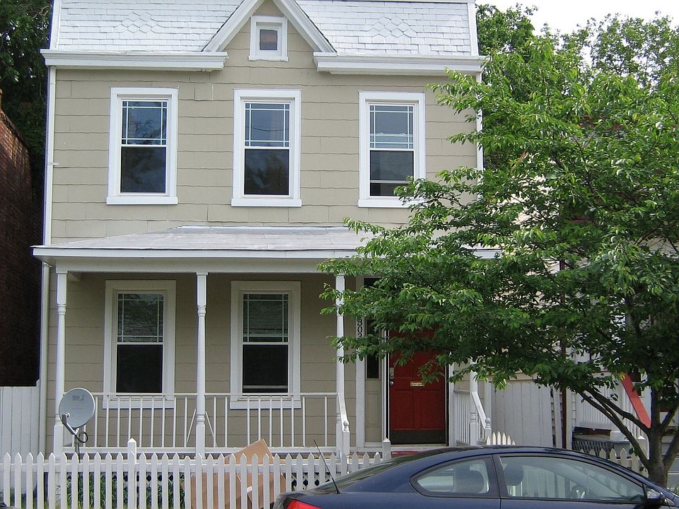 1st image of 3030 Grayland Ave