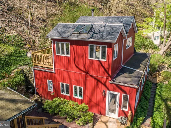 4372 & 4364 River Rd, New Hope, PA 18938