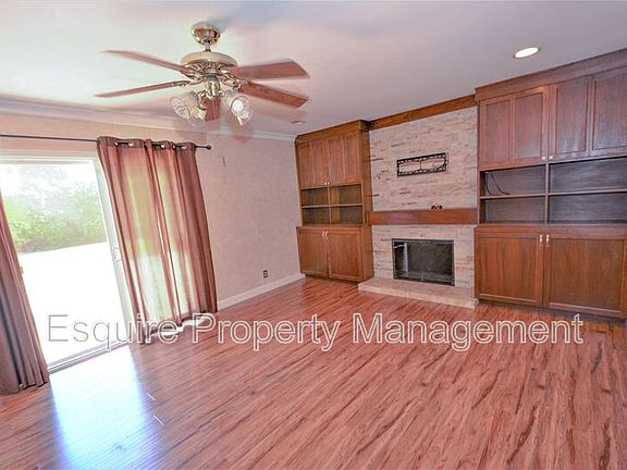 3rd image of 1224 Christina Ct
