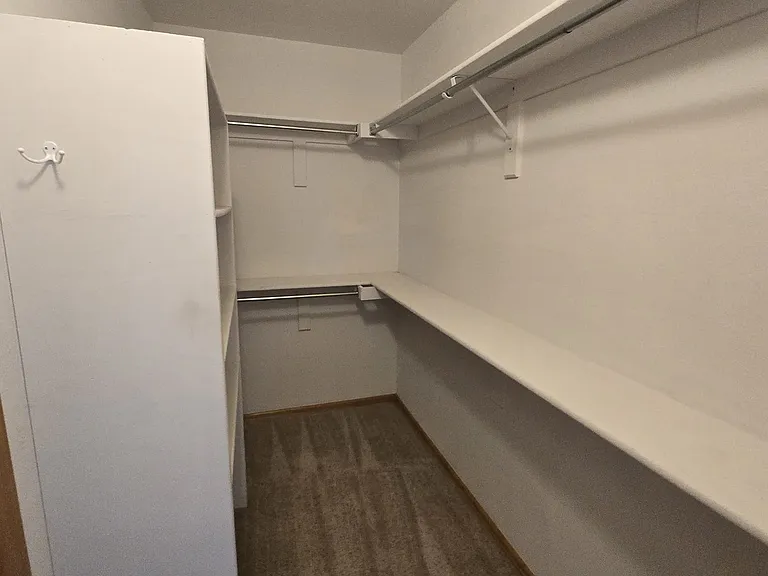 22341 E Mercer Pl — Photo 11