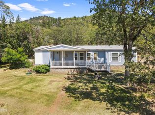 235 Dearing Way, Grants Pass, OR 97527