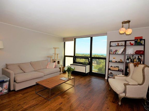 4th image of 2500 N Lakeview Ave APT 1003