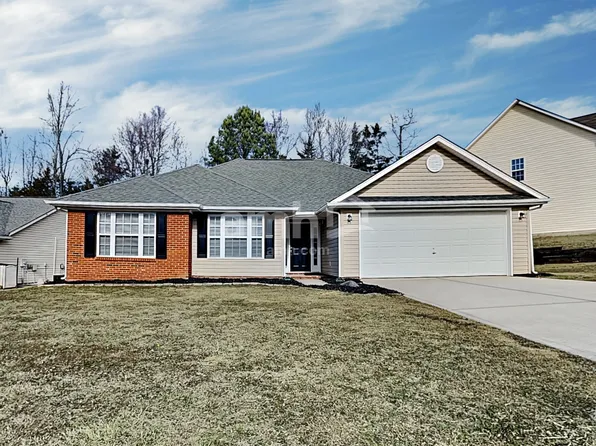 12619 Waterfall Pl, Charlotte, NC 28278