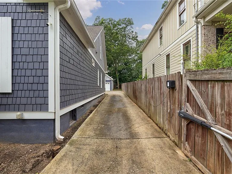 3405 Fortner St — Photo 28