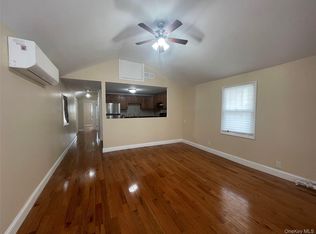 1101 Harding Park, Bronx, NY 10473