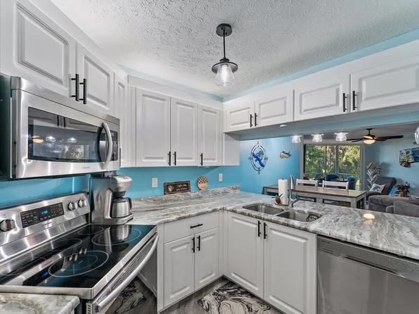 1810 SE Hideaway Circle #1810, Port St Lucie, FL 34952