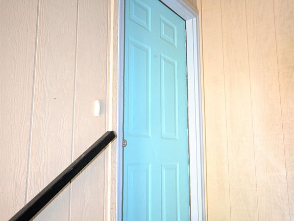 2nd image of 1621 N Leverett Ave #2