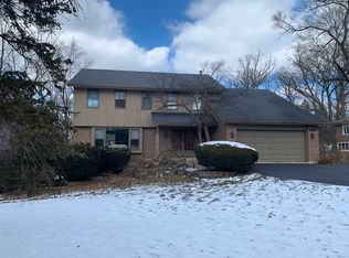 1030 Black Oak Dr, Downers Grove, IL 60515