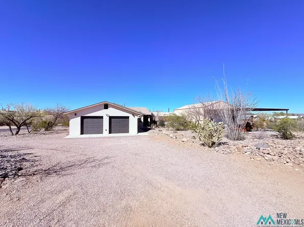 101 Mimbres Dr, Elephant Butte, NM 87935