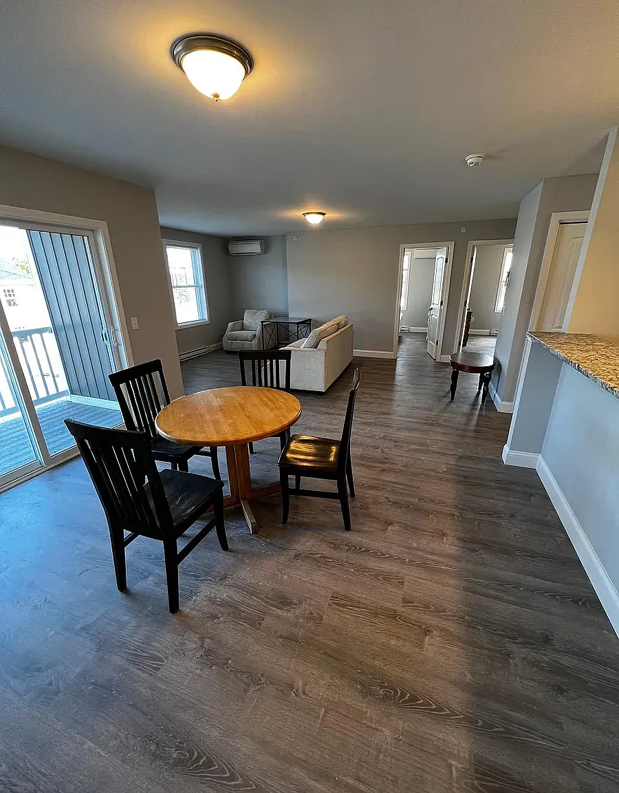 Sanford Pointe — Photo 4