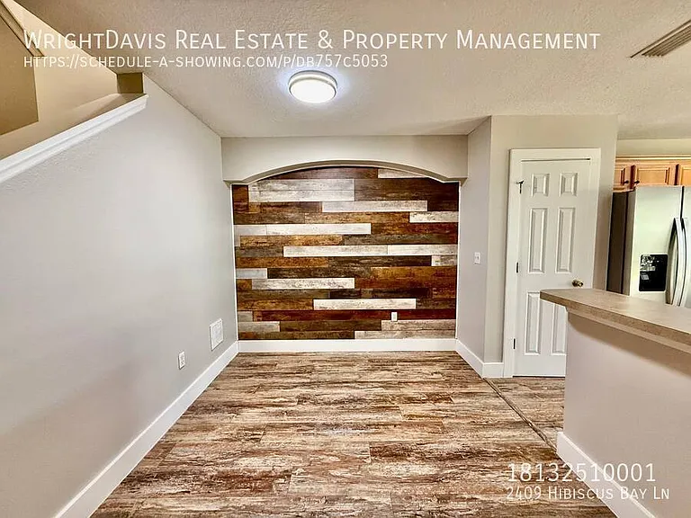 2409 Hibiscus Bay Ln — Photo 12