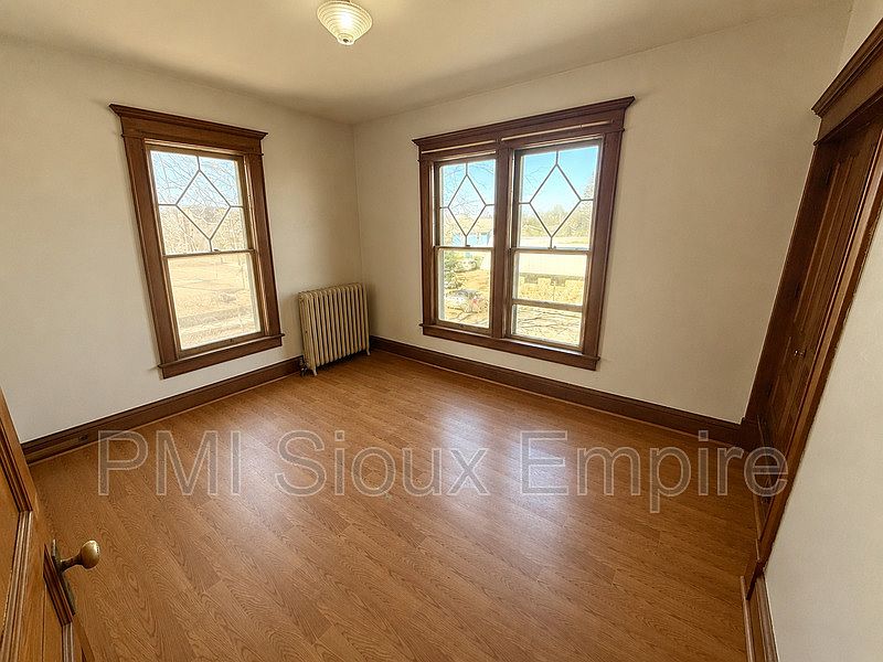 1st image of 731 W 18th St #4