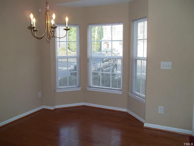 3003 Courtney Creek Blvd — Photo 8