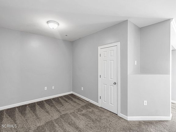 4th image of 2807 Bloomfield Lane Unit 205