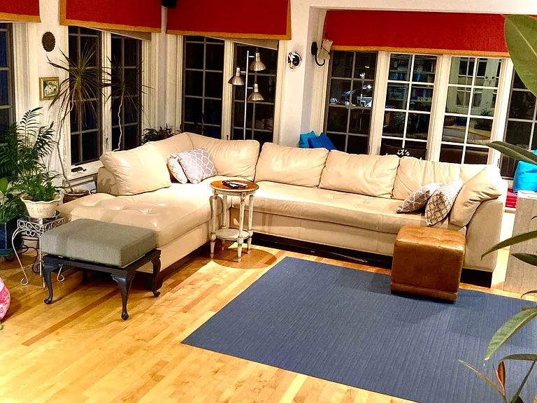 Spacious Family Room