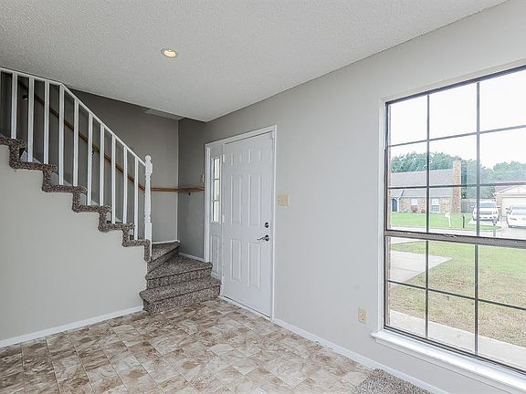 5th image of 4401 Lorraine Ave