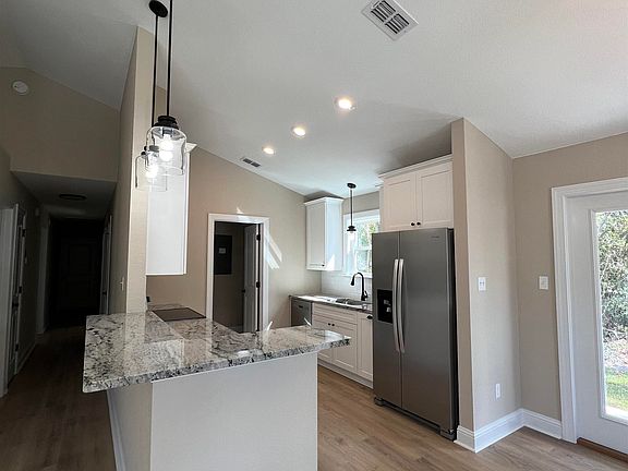 5th image of 133 Lance Ln