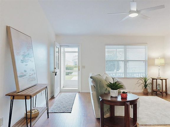 2nd image of 1521 HOLLYBERRY PLACE