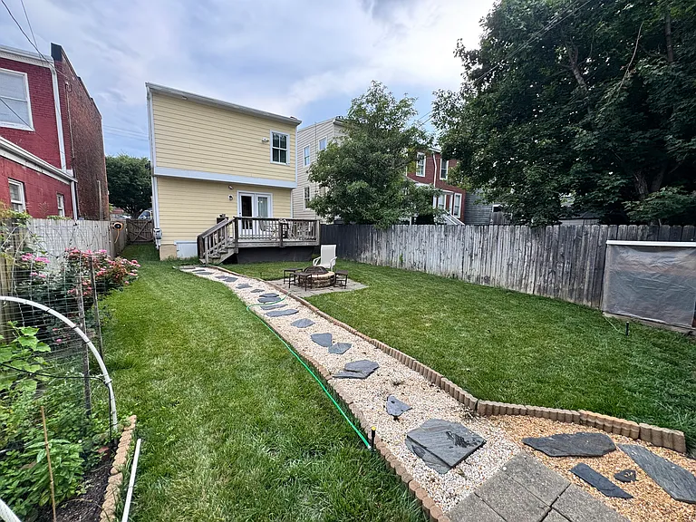 304 W Leigh St — Photo 24