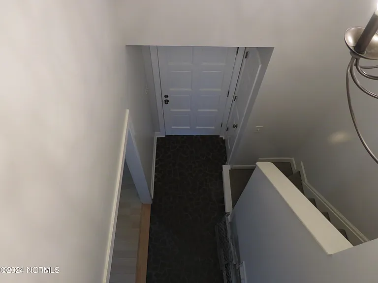 16 Cameron Ln — Photo 25