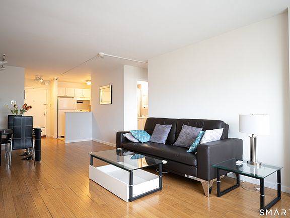 4th image of 100 York Street #15M